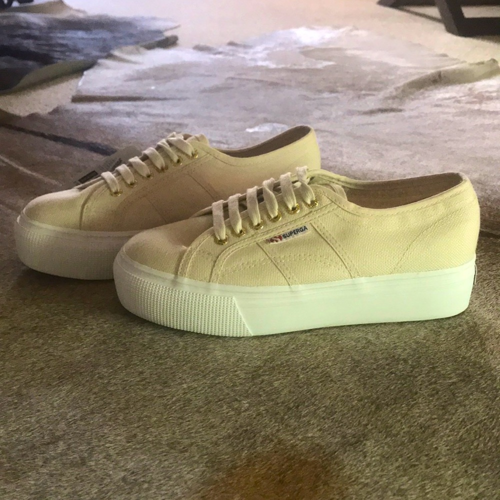 Superga platform shoe